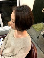 イヤイライケレ&nbsp;色気をプラスな前下がりボブ