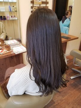 ヘアーアンドメイク サワ 天神店(Sawa) ロンググレージュカラースタイル