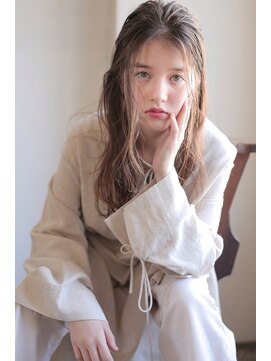 ソイ コンク 下北沢(soi conc) ベージュ×ロング《ELICA下北沢》