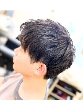 ヘアステージアミカル アップバングショート