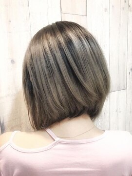 カルフール ロコ 草加西口店(Carrefour LOCO) ☆LOCO☆外国人風ハイトーンカラー×ふんわりショート