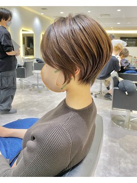 バンプ ギンザ(BUMP GINZA) 30代/40代/50代・絶壁解消・小顔前下がりショートボブ【中村】