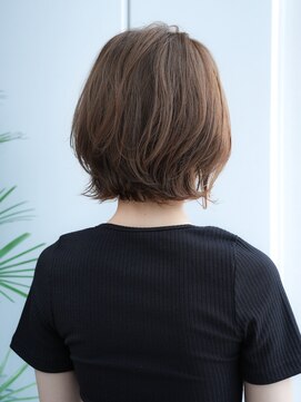 エインアンリー 表参道(AIN.ANLY.) くびレイヤー前髪なしグレージュボブ 外はね【AIN.表参道】川原