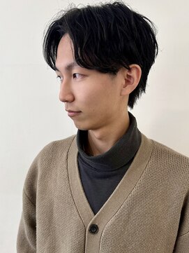 アンプ(amp) ショートウルフ　センターパート