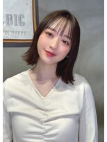 メゾンドムニ 恵比寿(Maison de MUNi)&nbsp;大人可愛い小顔ジャギーボブ似合わせオリーブベージュボブ