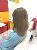 ミルクティーベージュ