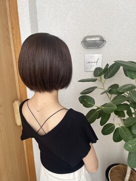 ムード(mood) ナチュラルショートストレートパーマ