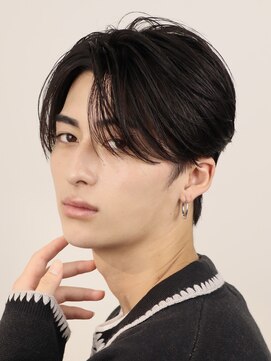 オーシャントーキョーハラジュク(OCEAN TOKYO harajuku) 黒髪ニュアンスフェザーパーマセンターパート