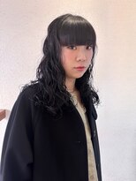 繭&nbsp;ストレート前髪×パーマスタイル