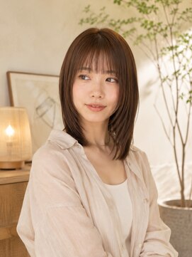 ヘアサロン レア 高崎(Lea) 前髪ぱっつんミディアム内巻きレイヤーカット