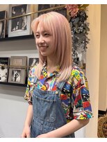 グッドフェローズ キタホリエ(GoodFellas kitahorie) 透け感ピンクベージュのレイヤーミディハイトーンブリーチ艶感
