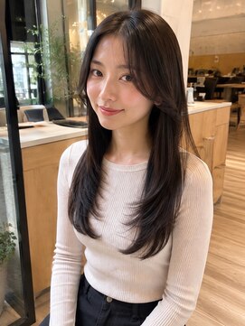 カリネバイフィエル(CALINER by Fier) 大人の顔周りレイヤーカット×前髪カット