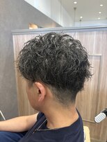 ギーク(Geek)&nbsp;【濡らすだけでキマる】スパイラルパーマ×スッキリ刈り上げ