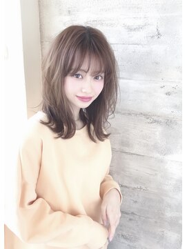 ソワリー 栄(THOiRY) 小顔カットが得意なスタイリストby坂元