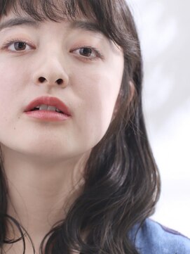 フェリチタ ひばりヶ丘(FELICITA) たっぷりカールで、軽やかに春めくAラインミディ