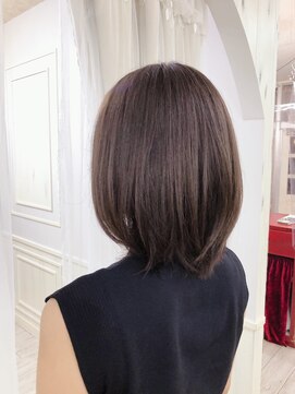 ヘアアンドメイクグラチア(HAIR and MAKE GRATIAE) 柔らか質感カラー【8トーン】モノトーングレージュ