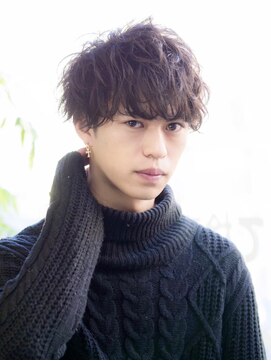 アムティ(Amoute) 無造作エアーマッシュ×シークレットパーマ