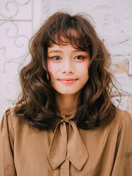 アマリス(Amaris) ドールウェーブ