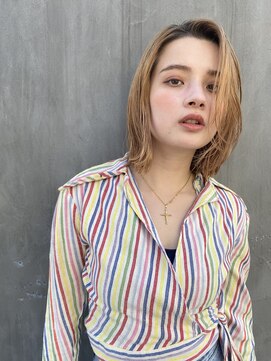 レオニード 表参道(LEONID) ケアブリーチ　ベージュカラー　佐々木