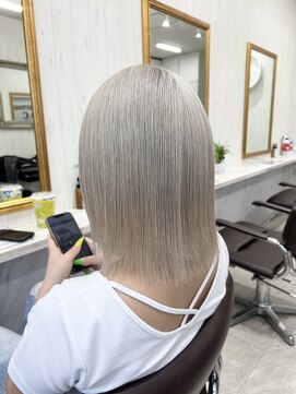 ディーシー 池袋(D.C) ホワイトカラー/ホワイトベージュ/ブリーチカラー/ケアブリーチ