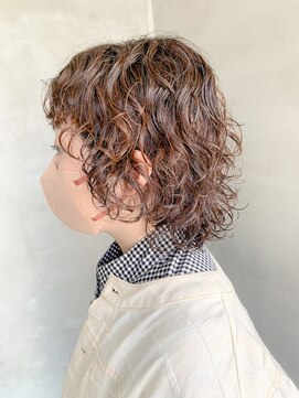 テトヘアー(teto hair) ウルフカット、ミディアムウルフ、インナーカラー