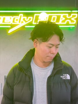 グリーディーフォックス 代々木(Greedy FOX) 波巻き/ハイライト/マッシュパーマ/ウルフ[シェービング]