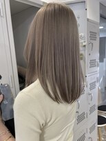 サンク 原宿 表参道(cinq) ミルクティーベージュカラー長めボブ切りっぱなしピンクベージュ