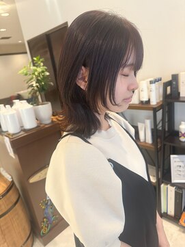 レオ(LEO) 顔まわりレイヤースタイル