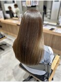 ハイライトを活かしたツヤ髪