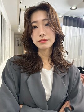 ナービス(NARVIS) 顔まわりレイヤー/くびれ/ミルクティーブラウン