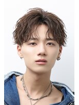 アイトーキョー 池袋(AI TOKYO)&nbsp;緩め波巻きパーマセンターパート