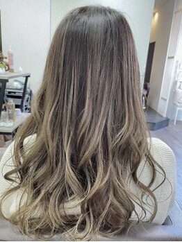 ヘアーデザイン サンニイイチヨン(HAIR DESIGN 3214)の写真/外部でのカラー講師経験あり！カラーの知識が豊富なスタイリストにぜひお任せください！