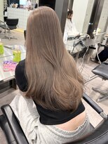 サンクマーケット 渋谷(cinq MARKET)&nbsp;渋谷ブリーチカラーレイヤーカットモカベージュヘーゼルベージュ