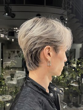 ブランコトレス 鏡島(BLANCO tres) シャドウルーツ/デザインカラー/メンズカラー/ブリーチ