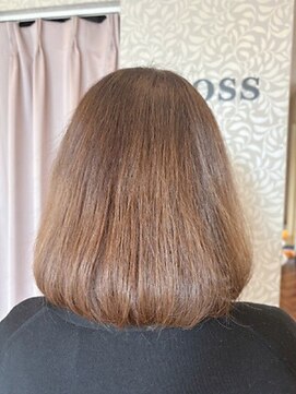 クロス(CROSS) 明るい白髪染め/ふんわりボブ/50代60代/ミセスヘア