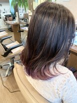クープシゾー(coupe ciseaux) ピンクエンドカラーでさりげなく可愛いミディアムヘア