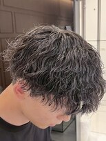 グロップ 町田(GLOP)&nbsp;トレンド感あるメンズ波巻きパーマ