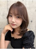 美髪内巻きレイヤーミディアムシースルーバングヘア