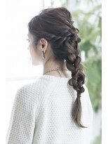 ワン 横浜(ONE005)&nbsp;四つ編みロングアレンジ【ONE横浜】