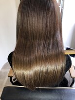 アールサロン アオヤマ(Rr SALON AOYAMA) プラチナミネコラ