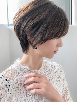 アコロン(acoron) 小顔×ピンクベージュ×ハイライトカラー×イルミナ×新宿