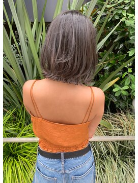 トルネード(TORNADO) 切りっぱなしボブグレージュ　n9.13