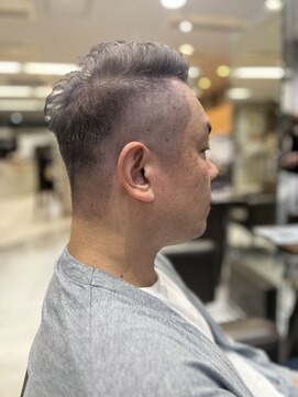 ヘアールーム プリズム(Hair room Prism) 大人メンズアッシュグレー