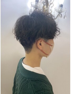 グランドライン(GRAND LINE) 《GRANDLINE友田千栄》無造作が決め手ツイストスパイラルパーマ