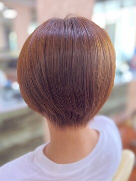 アークスヘアー 20代30代大人かわいいエアリーショートｘ小顔ひし形