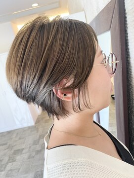 プレフェレプレフェ(prefere prefe) 耳かけショート×透明感カラー