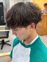 フゥ 宇都宮(FeU)&nbsp;栃木メンズパーマメンズカットセンターパートメンズマッシュ緩め