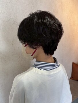 ビスクヘアデザイン(bisq hair design) ショートヘアー　ブラウンカラー　前髪カット　顔まわり　韓国風