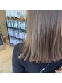フーコー 朝日ヶ丘店(fuhcoh)&nbsp;切りっぱなしボブで結んだりおろしたり様々なスタイルが◎