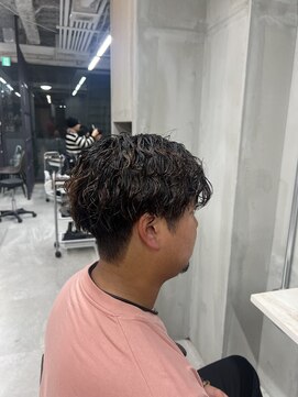 ピンク バイ アンジェリカ 瓢箪山店(PINQ by ANGELICA) ツイストスパイラルパーマ